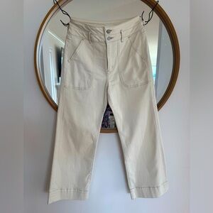 Veronica Beard Denim - high waist, subtle wide leg, cropped. Size 29